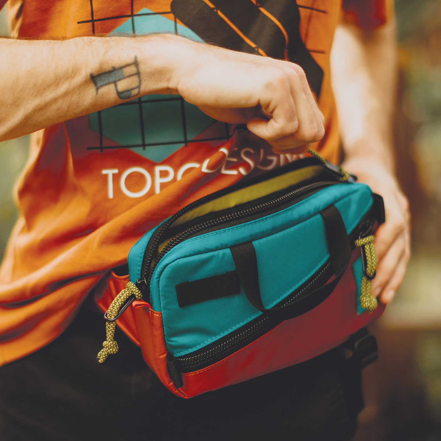 topo fanny pack